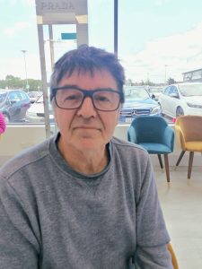 Complimentary Glasses Service in Deeside