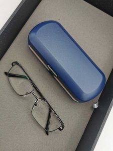 Complimentary Glasses Service in Deeside