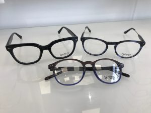 Complimentary Glasses Service in Deeside