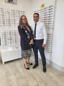 Complimentary Glasses Service in Deeside