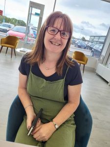 Complimentary Glasses Service in Deeside
