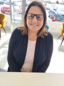 Complimentary Glasses Service in Deeside