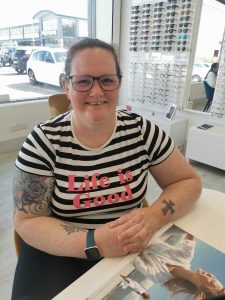 Complimentary Glasses Service in Deeside
