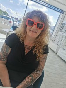 Complimentary Glasses Service in Deeside