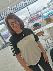 Complimentary Glasses Service in Deeside