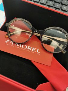 Complimentary Glasses Service in Deeside