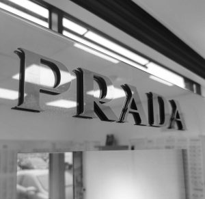Complimentary Glasses Service in Deeside