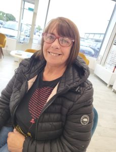 Complimentary Glasses Service in Deeside