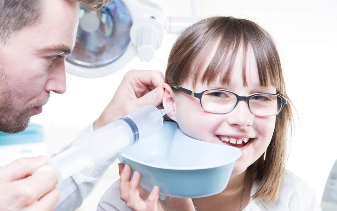 What Should You Look for When Choosing the Right Professional to Remove Ear Wax?